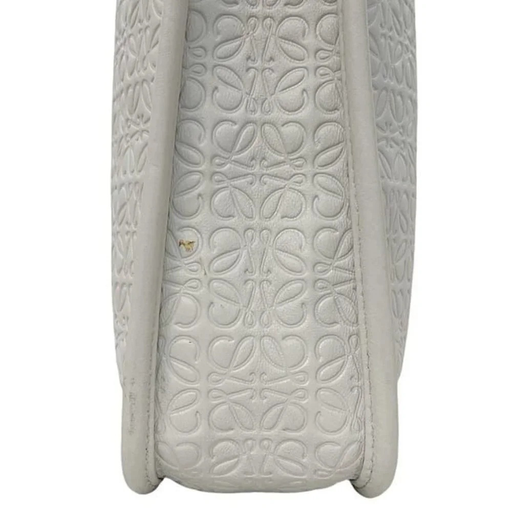 Loewe Business Bag White Repeat Anagram 358.23 L18